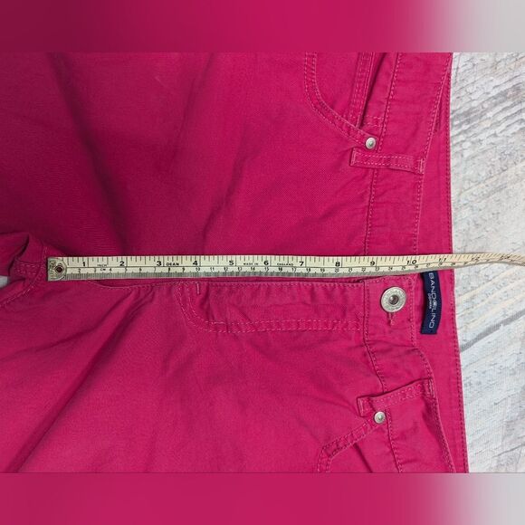 Bandolino Women's Size 12 Bright Pink Denim Capris Jeans - Picture 6 of 7